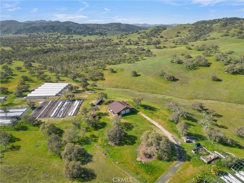 516-Acre Ranch Bordering Camp Roberts