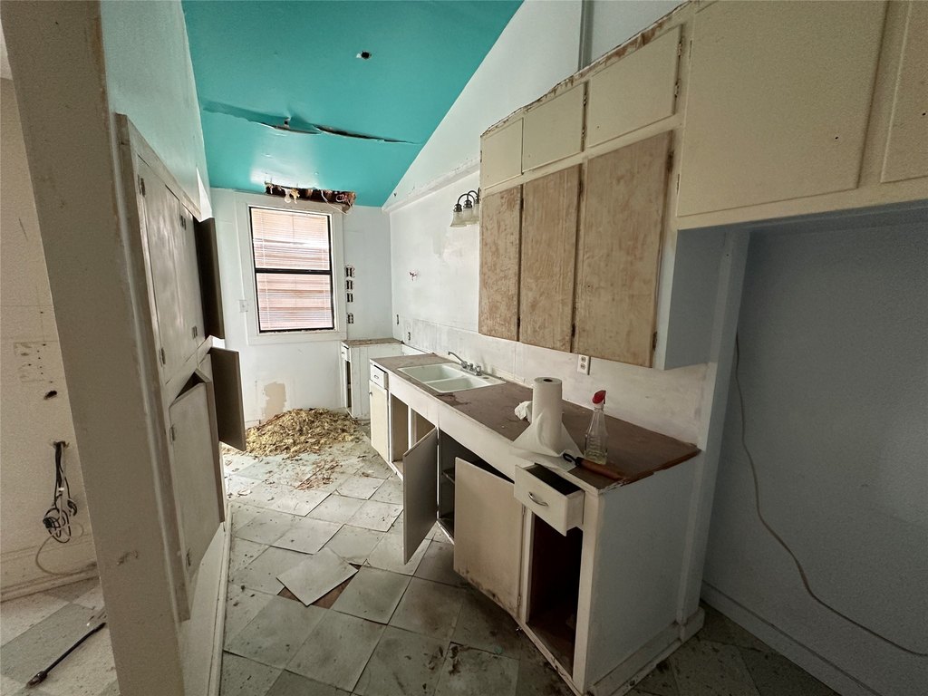 Picture 19