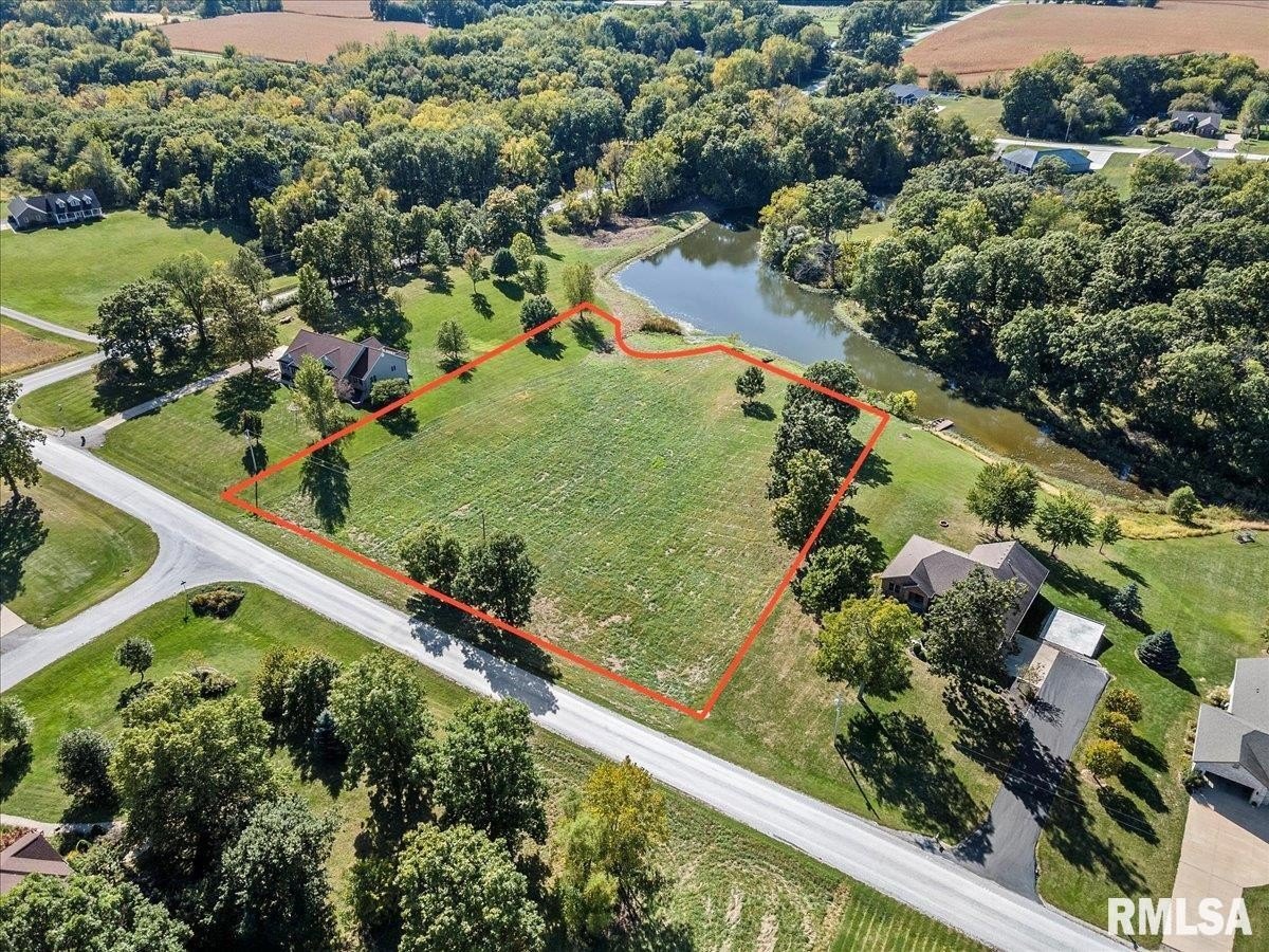 Waterfront Lot in Cantrall, IL