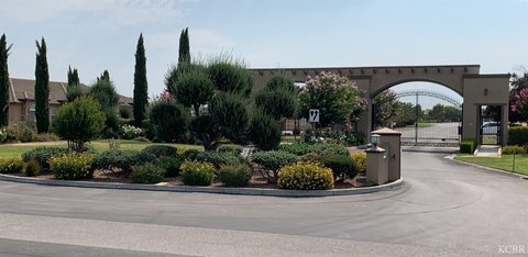 LAND - Hanford, CA