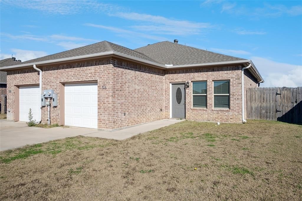 Gunter Duplex: Investment Opportunity