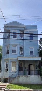 Three-Story Multifamily Residence