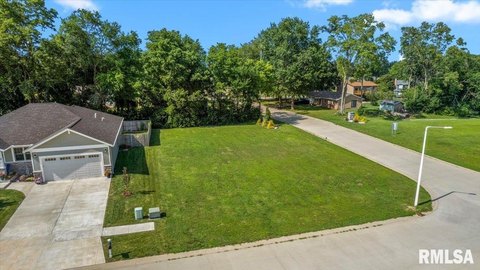 Residential Land in Chatham, Illinois
