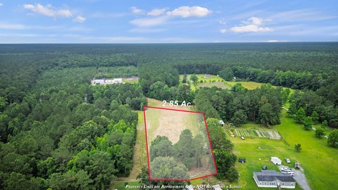 Bonneau Homesite: 2.85 Acres