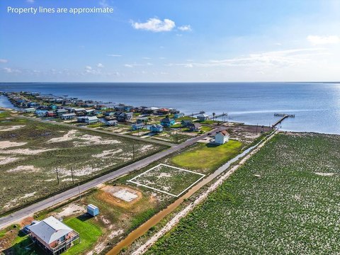 LAND - ROCKPORT(HOLIDAY BEACH), TX