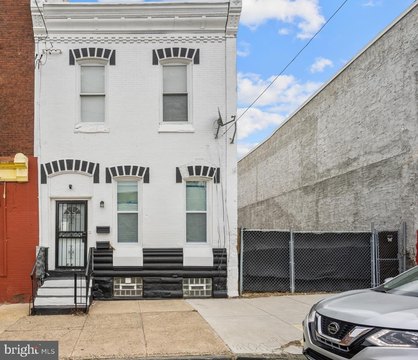 Renovated Philadelphia Duplex: Income Potential