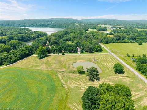 LAND - Van Buren, AR