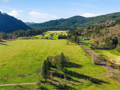 Land, Ariel, WA