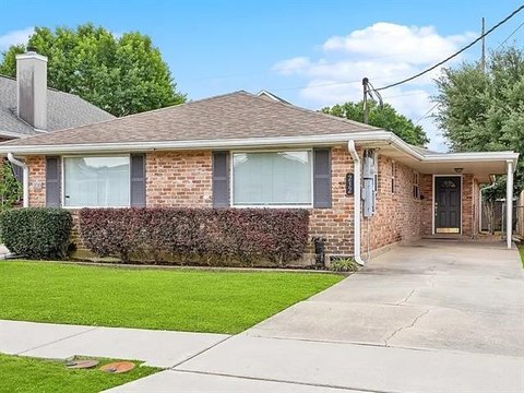 Furnished Duplex in Prime Location