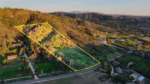 Scenic Land Parcel in Temecula
