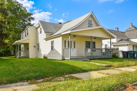 Duplex with Separate Apartment