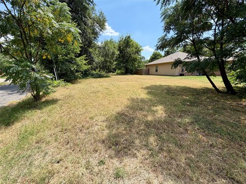 Land, Sherman, TX