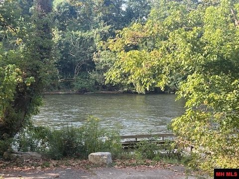 Norfork River View Land
