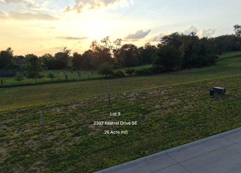 Residential Lot in Kestrel Heights