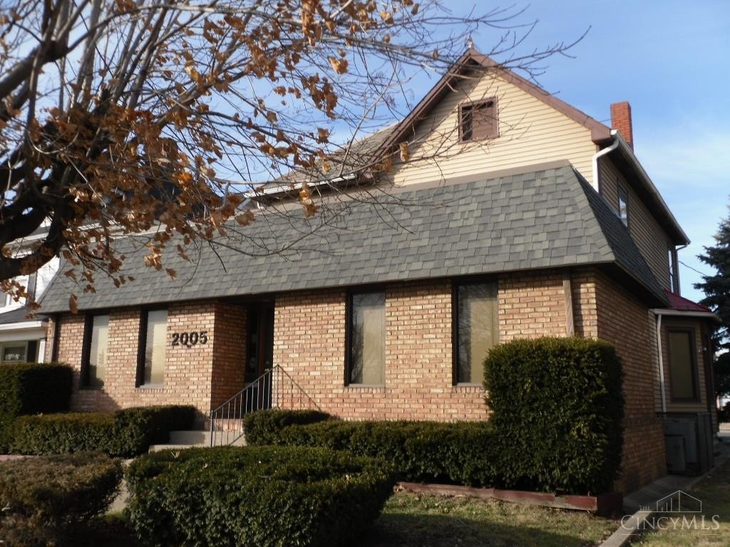 Mixed-Use Property with Office, Residence