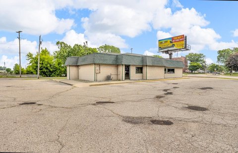 High-Traffic Retail Location in Jackson