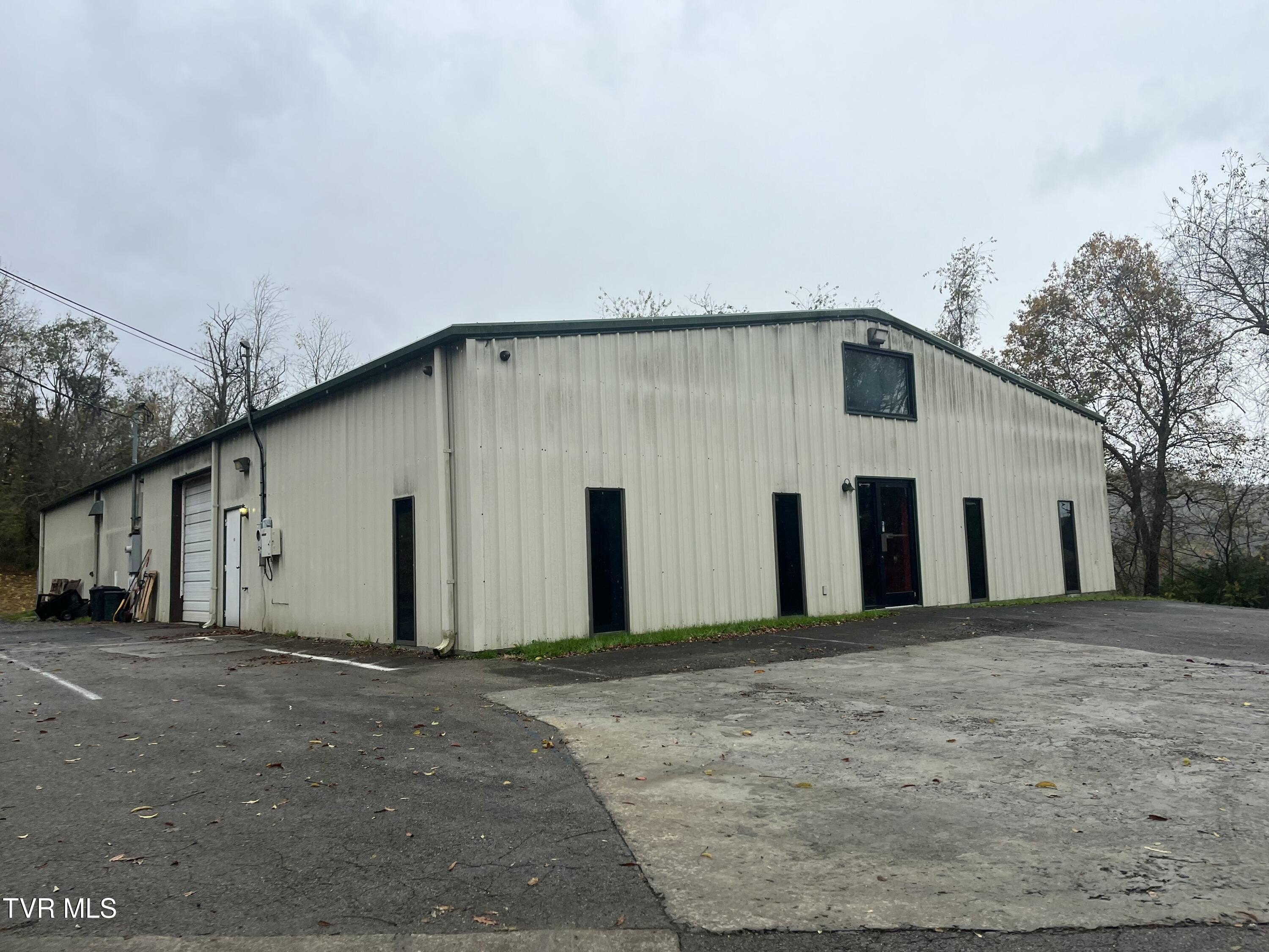 Blountville Commercial Building for Sale