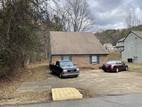 Duplex in Cleveland, Tennessee