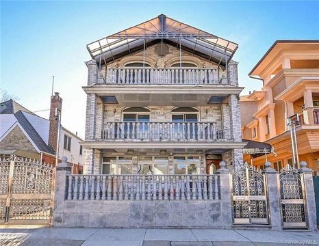 Kew Garden Hills Triplex Residence