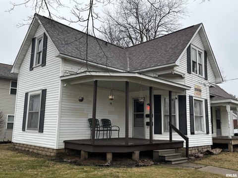 Multi-Family Home Near SIU