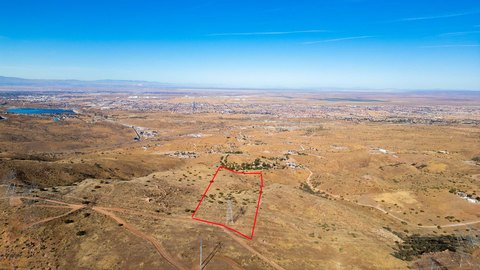 100 Acres in Palmdale Hills
