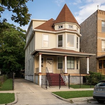 Victorian Multi-Family in Chicago