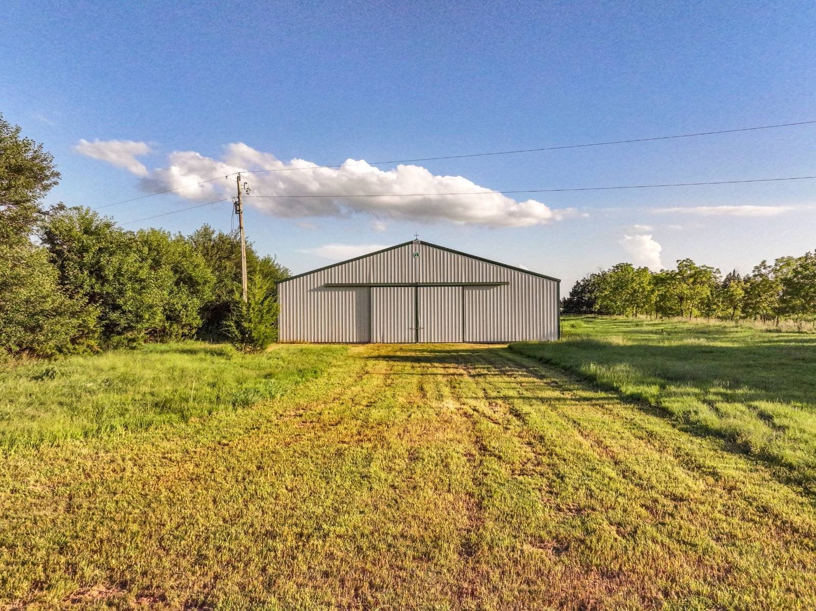 Farm/Estate with Cleary Building