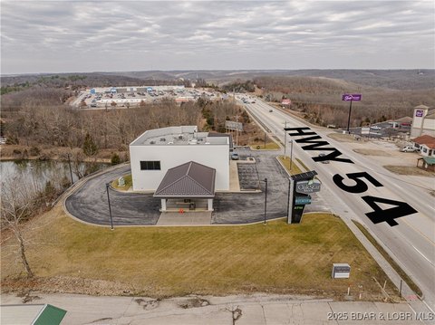 Highway 54 Commercial Building