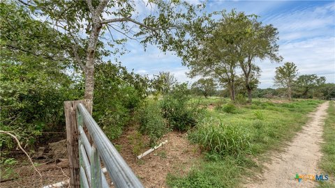 Waelder, TX Land For Sale