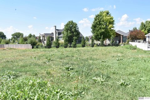 LAND - Columbus, NE