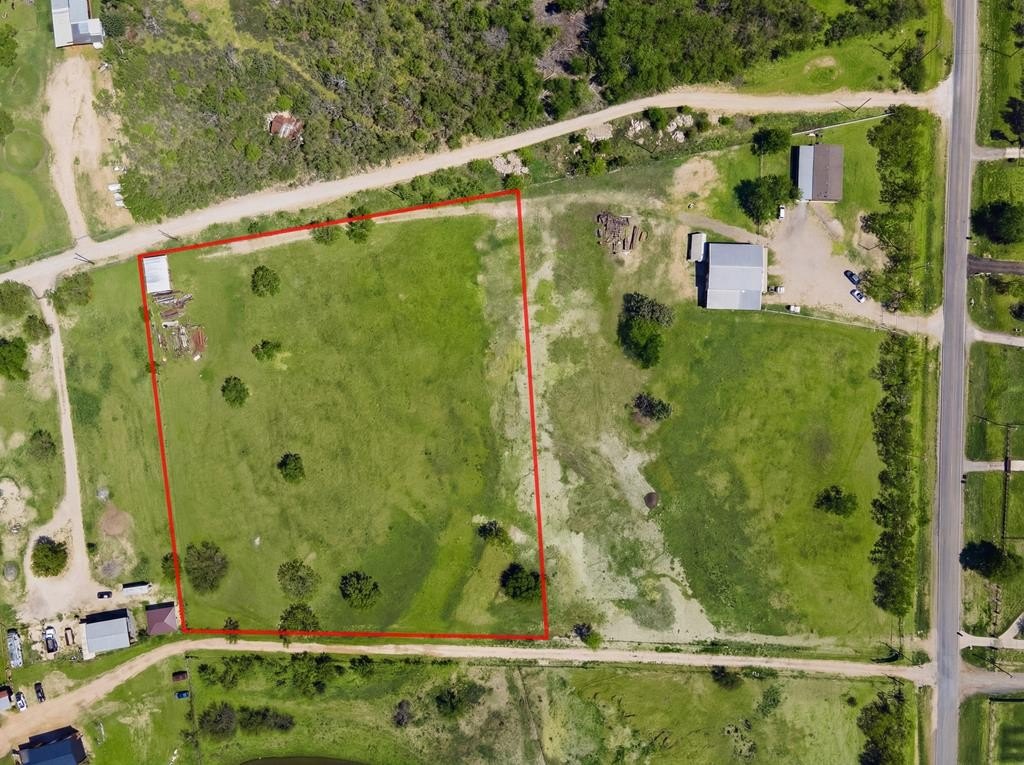 LAND - Elmendorf, TX