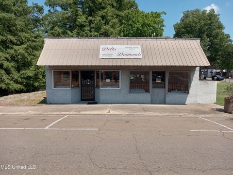 Retail Property in Indianola, MS