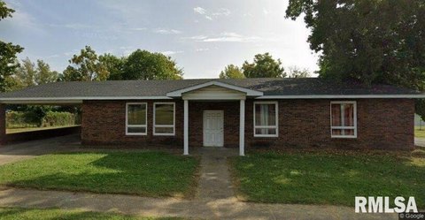 Carbondale Commercial Building For Sale