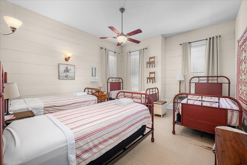 Picture 18