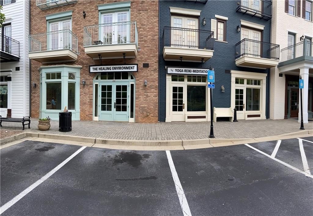 Vinings Mixed-Use Investment Opportunity