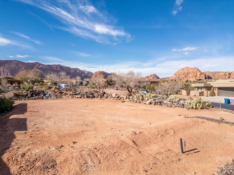 Ivins Land with Waterfall View