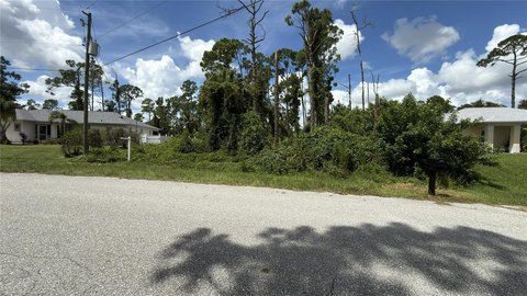 Land, NORTH PORT, FL