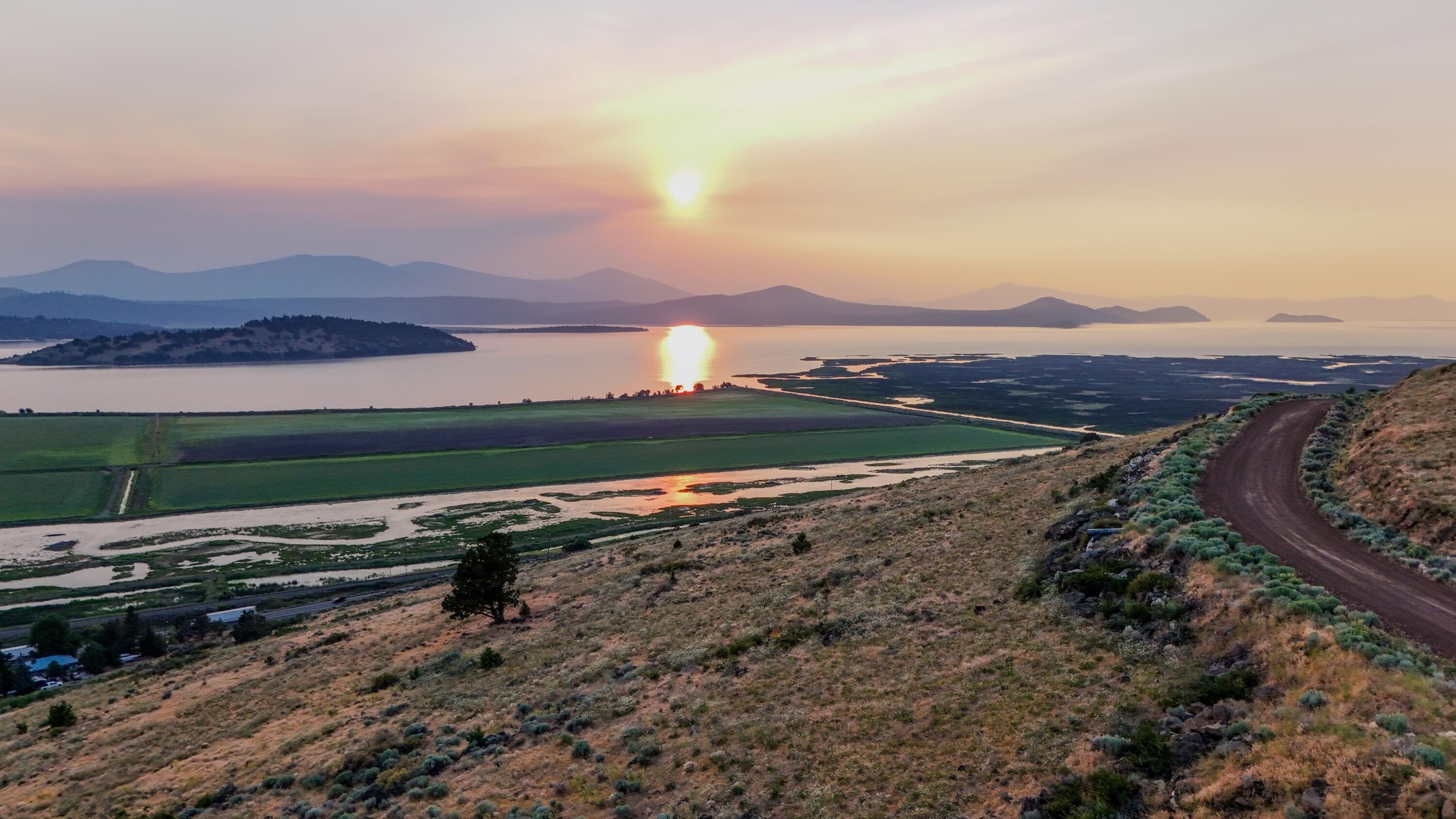 Klamath Falls Land with Views
