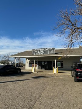 Retail Property in Caruthers, CA
