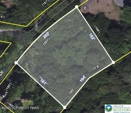 Spacious Lot in Quiet Community