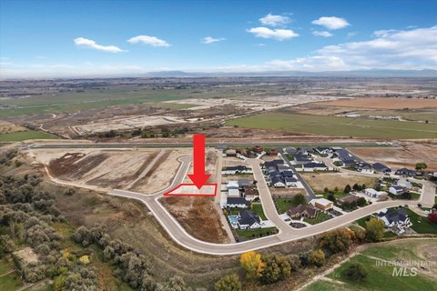 Residential Land in Greenleaf Air Ranch