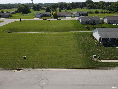Residential Land in Eureka, IL