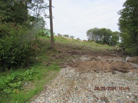 Residential Land in Naugatuck, CT