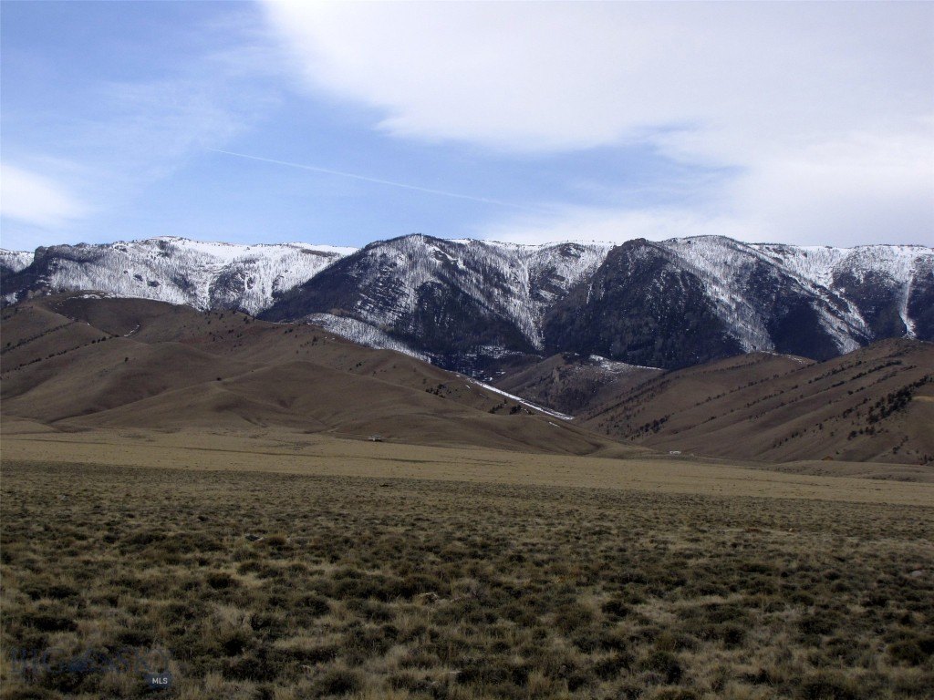 Montana Land Near Beartooth Mountains