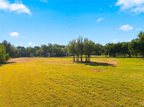 Land, Clifton, TX