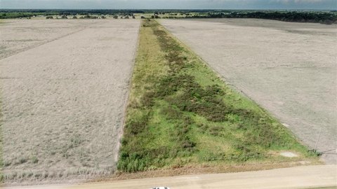Land, Iowa, LA