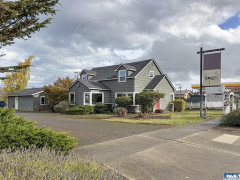 Restored Mixed-Use Property with ADU