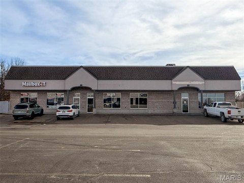Mixed-Use Property in St Robert