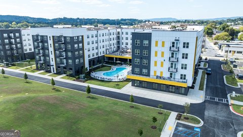 Retail Space in Nova River District