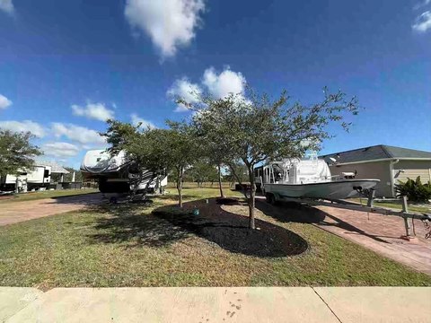 Land in Southern Oaks Resort